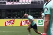 Haaland tập luyện 'húc nhau' với đồng đội gây sốt trước tứ kết World Cup