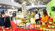 Hội chợ OCOP Vĩnh Long: Livestream bán hàng đột phá, chốt đơn nghìn lượt