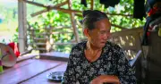 Hơn một thập kỷ mẹ già kiệt quệ chăm con trai mắc bệnh tâm thần