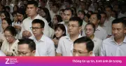 Hàng nghìn người dâng hương tưởng niệm liệt sĩ tại công viên Lê Thị Riêng