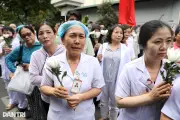 Hàng nghìn người tiễn biệt GS Nguyễn Đình Hối, tượng đài ngành y Việt Nam