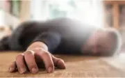 Đi bộ sai cách gây xuất huyết não: Cảnh báo từ người đàn ông 56 tuổi