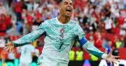 Đại chiến Bồ Đào Nha - Tây Ban Nha: Ronaldo khiến nhà vua châu Âu run sợ?