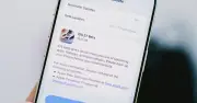 iOS 27 Public Beta đầu tiên ra mắt: Siri AI nâng cấp mạnh nhưng giới hạn thiết bị