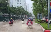 Điệp khúc thời tiết khiến hàng triệu người dân Thủ đô và miền Bắc ngán ngẩm, còn kéo dài những ngày tới