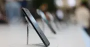 iPhone Air thất bại về doanh số nhưng Apple vẫn kiên trì phát triển