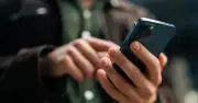 iPhone bị 'nuốt' cả trăm GB dữ liệu hệ thống, người dùng bức xúc
