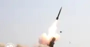 Iran bất ngờ phóng tên lửa tấn công lực lượng Mỹ, tất cả bị đánh chặn