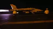 Iran tuyên bố 'chiến tranh toàn diện' với Mỹ, Washington tăng cường quân sự