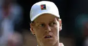 Jannik Sinner hạ Brooksby, vào vòng 4 Wimbledon 2026