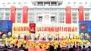 Kỷ niệm 50 năm TP.HCM mang tên Bác: Khát vọng vươn lên