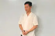 Khách đập ly bia vào mặt nữ nhân viên karaoke bị khởi tố