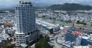 Khách sạn 4 sao Bavico Nha Trang bỏ hoang gần 4 năm giữa trung tâm