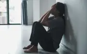 Khi nhan sắc không còn, vợ bị chồng ruồng bỏ: Đừng lúc cần mới cho
