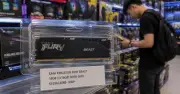 Khủng hoảng chip nhớ: Giá RAM, SSD tăng phi mã, người dùng Việt chịu ảnh hưởng nặng
