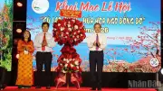 Lễ hội Cù Lao Chàm mùa hoa ngô đồng đỏ thu hút du khách