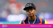 Lamine Yamal gây sốt với dây chuyền Batman nạm kim cương trước trận World Cup