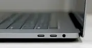 Laptop nhiều cổng USB-C: Vì sao chỉ một cổng nhận sạc?