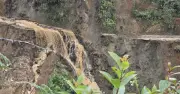 Lào Cai: Hàng trăm điểm sạt lở trên đường độc đạo 35 km sau mưa lũ