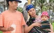 Mẹ đẻ H'Hen Niê lại gây chú ý với ngoại hình trẻ trung