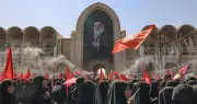 Mỹ mở cuộc tấn công mới tại Áp Đạt, trừng phạt Iran