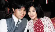 Mỹ nam tân dòng Song Ly biệt ở tuổi U60 sống làm bố bỉm sữa