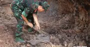 Mở rộng tìm kiếm, phát hiện thêm 4 bộ hài cốt liệt sĩ tại công viên Lê Thị Riêng