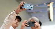 Âm thanh màn trập iPhone tại Nhật: Tại sao không thể tắt?