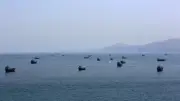 Mỹ tái phong tỏa hàng hải Iran, Iran phản đối phí eo biển Hormuz
