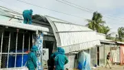 Mưa dông tốc mái nhà dân tại phường Vĩnh Thông và Tô Châu, thiệt hại hơn 140 triệu đồng