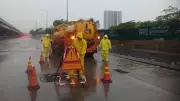 Mưa lớn vượt 100mm tại Hà Nội sáng 28/7, nhiều điểm ngập nước cục bộ