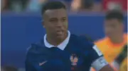 Mbappe văng tục, từ chối bắt tay sau trận thắng Paraguay ở World Cup 2026