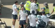 Messi cười nắc nẻ khi bị kiểm tra an ninh gắt gao cùng Argentina tại Miami