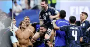Messi phá kỷ lục kiến tạo, Argentina ngược dòng vào chung kết World Cup 2026