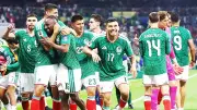 Mexico hạ Ecuador 2-0, lần đầu thắng vòng loại trực tiếp World Cup sau 40 năm