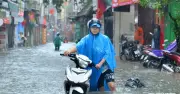 Miền Bắc hứng 2 đợt mưa lớn dồn dập, nguy cơ lũ quét, sạt lở