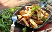 Món đậu phụ chiên giòn sốt tỏi ớt ngon bất ngờ chỉ 15 nghìn đồng