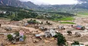 Mường Than tan hoang sau lũ quét, người dân bất lực nhìn nhà trôi