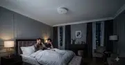 Máy báo khói kêu bíp giữa đêm: Nguyên nhân và cách xử lý