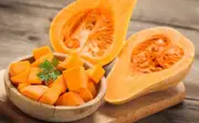 Ăn bí đỏ thế nào để tốt cho sức khỏe mà không gây hại?