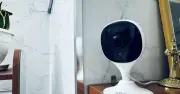Đèn xanh lá chớp tắt trên camera an ninh: Ý nghĩa và cách xử lý