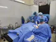 Ngư dân bị cuốn tay vào máy xay đá trên biển được cứu chữa kịp thời