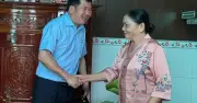 Ông Đinh Văn Nơi thăm, tặng quà gia đình chính sách tại Phú Quốc dịp 27/7