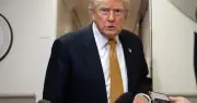 Ông Trump đe dọa 1.000 tên lửa nhằm vào Iran nếu bị ám sát