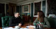 Ông Zelensky miễn nhiệm Thủ tướng Ukraine, Nga kiểm soát thêm làng ở Sumy