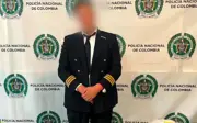 Nghi phạm giả phi công giấu 10 kg cocaine bị bắt tại Colombia