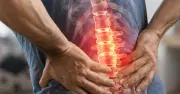 Người bị thoát vị đĩa đệm có nên tập plank? Chuyên gia giải đáp