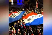 Người dân Paraguay đổ mồ hôi sau chiến thắng lịch sử trước Đức