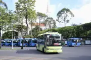 Người dân TP.HCM phấn khởi trải nghiệm xe buýt miễn phí