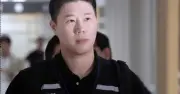 Người đàn ông 35 tuổi khiến đế chế Samsung lao đao, Chủ tịch Lee Jae-yong phải khẩn cấp về nước, cúi đầu xin lỗi 3 lần